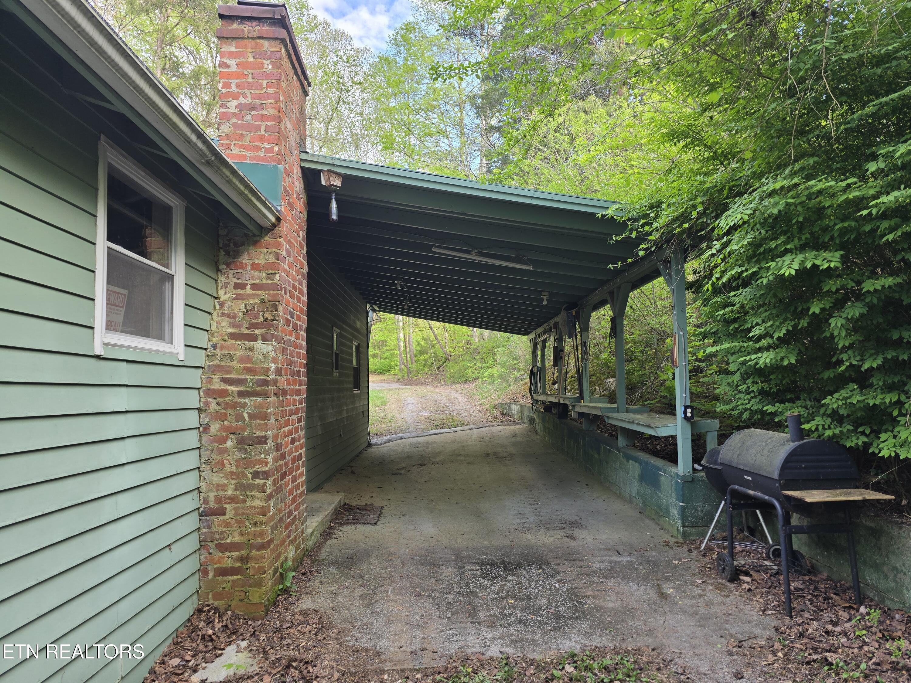 3711 Elm Springs Ridge Washburn, TN 37888 - Photo 14 of 49 20260411_174317