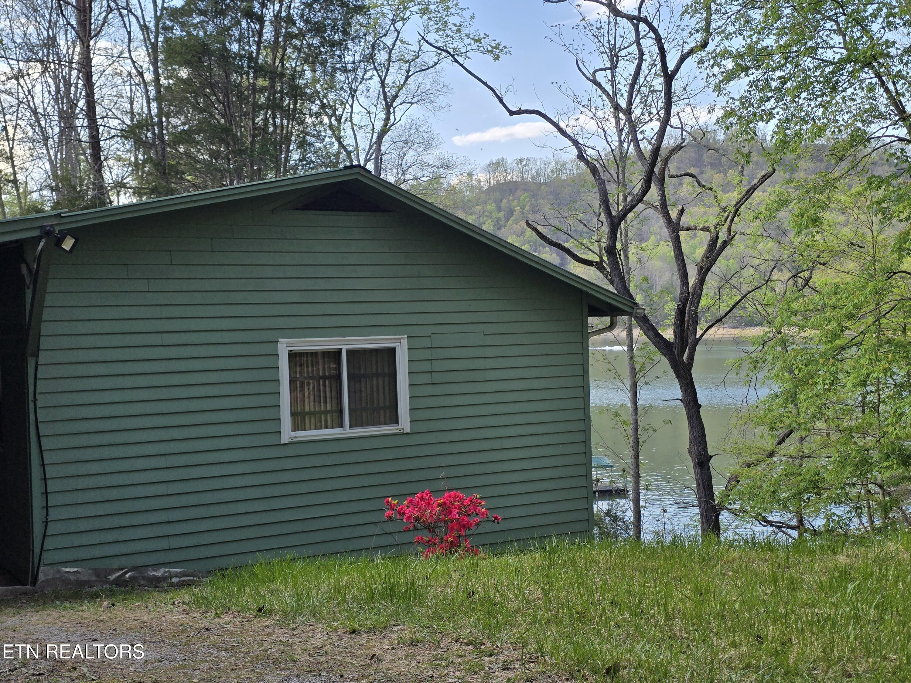 3711 Elm Springs Ridge Washburn, TN 37888 - Photo 26 of 49 20260411_175324