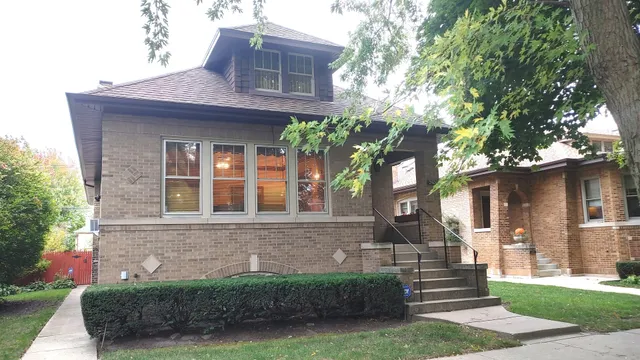 $525,900 | 2509 West Morse Avenue, Chicago, IL 60645
