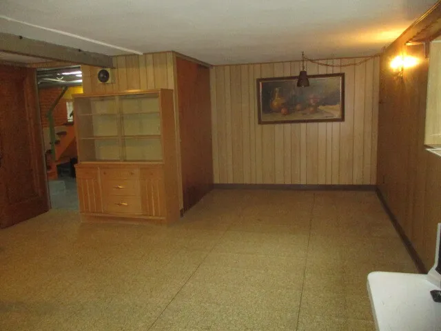 a view of empty room