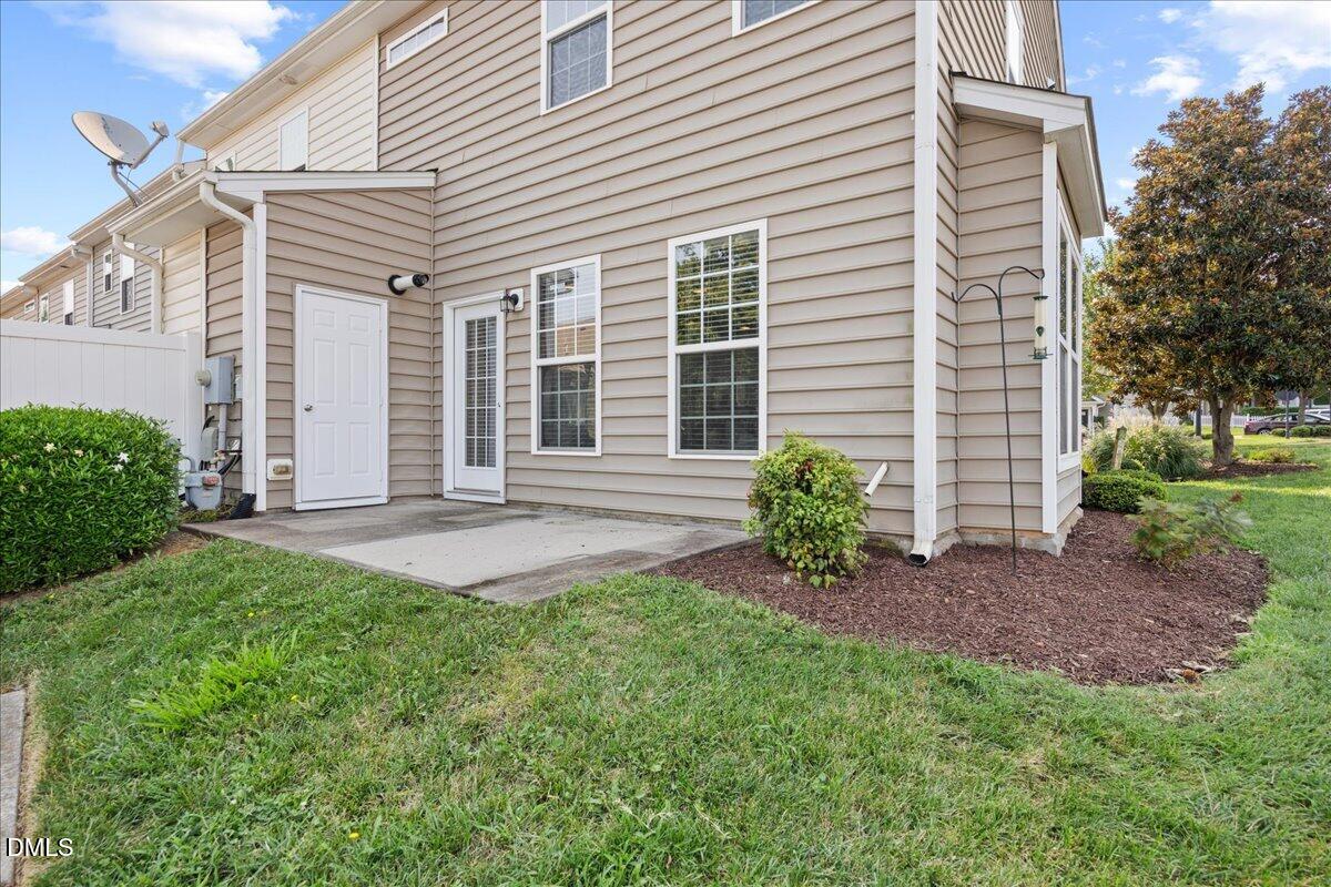 422 Provincial Street Raleigh, NC 27603 - Photo 3 of 45 06-2A1A5251