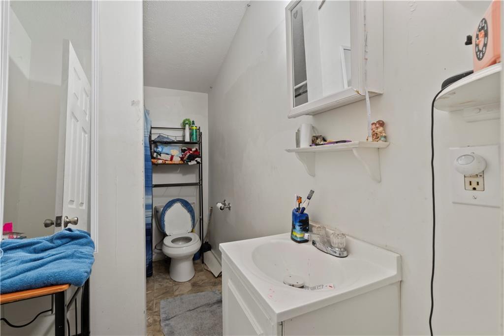 711-713 Mifflin Road Pittsburgh, PA 15207 - Photo 15 of 27 Gallery Image 15