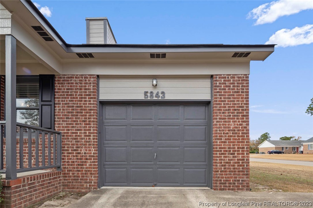 5843 Labonte Drive Hope Mills, NC 28348 - Photo 5 of 43 a front view of a house