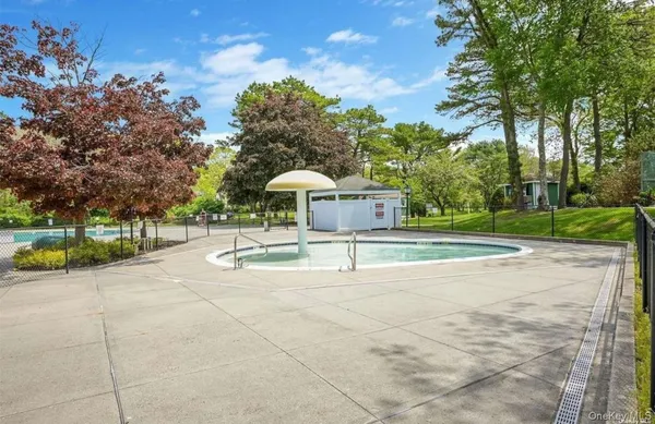 $420,000 | 15 Birchwood Road, Medford, NY 11763