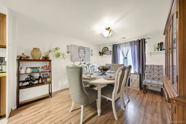 $420,000 | 15 Birchwood Road, Medford, NY 11763