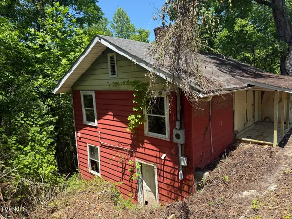 $13,000 | 209 4th Street, Appalachia, VA 24216