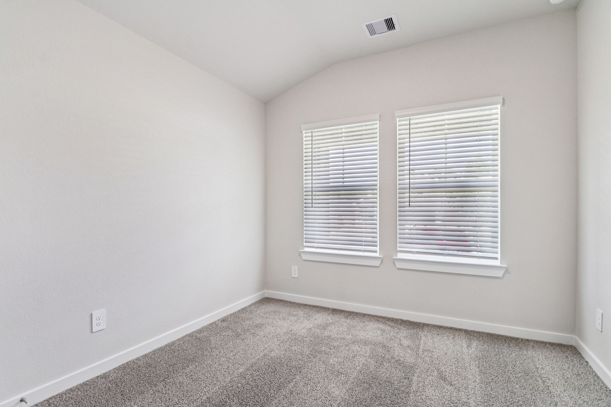 17921 Stone Terrace Montgomery, TX 77316 - Photo 14 of 38