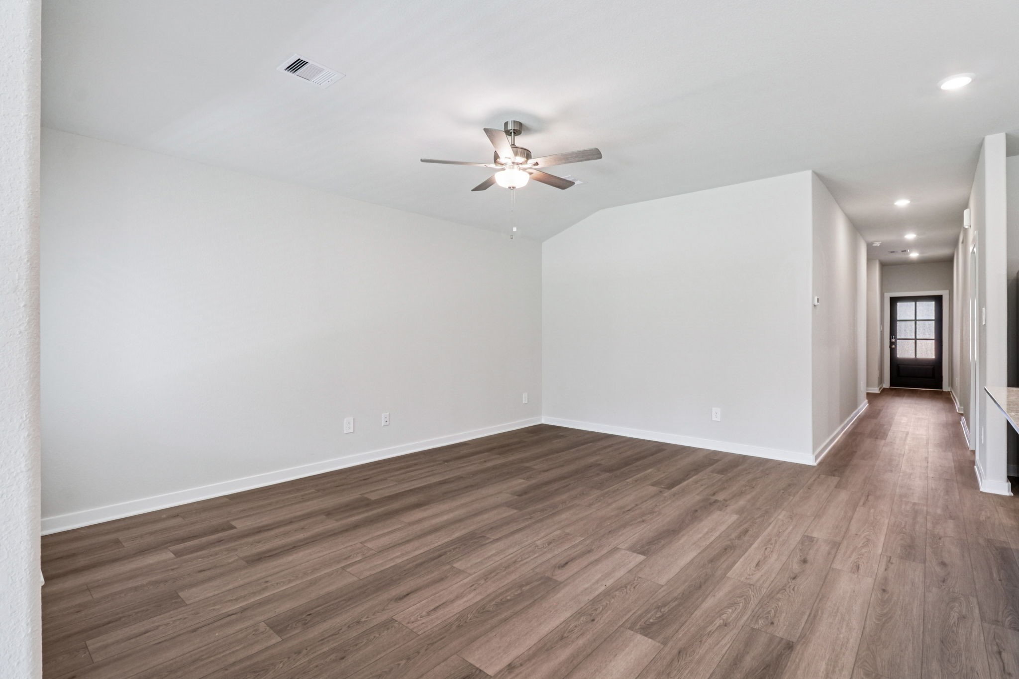 17921 Stone Terrace Montgomery, TX 77316 - Photo 5 of 38