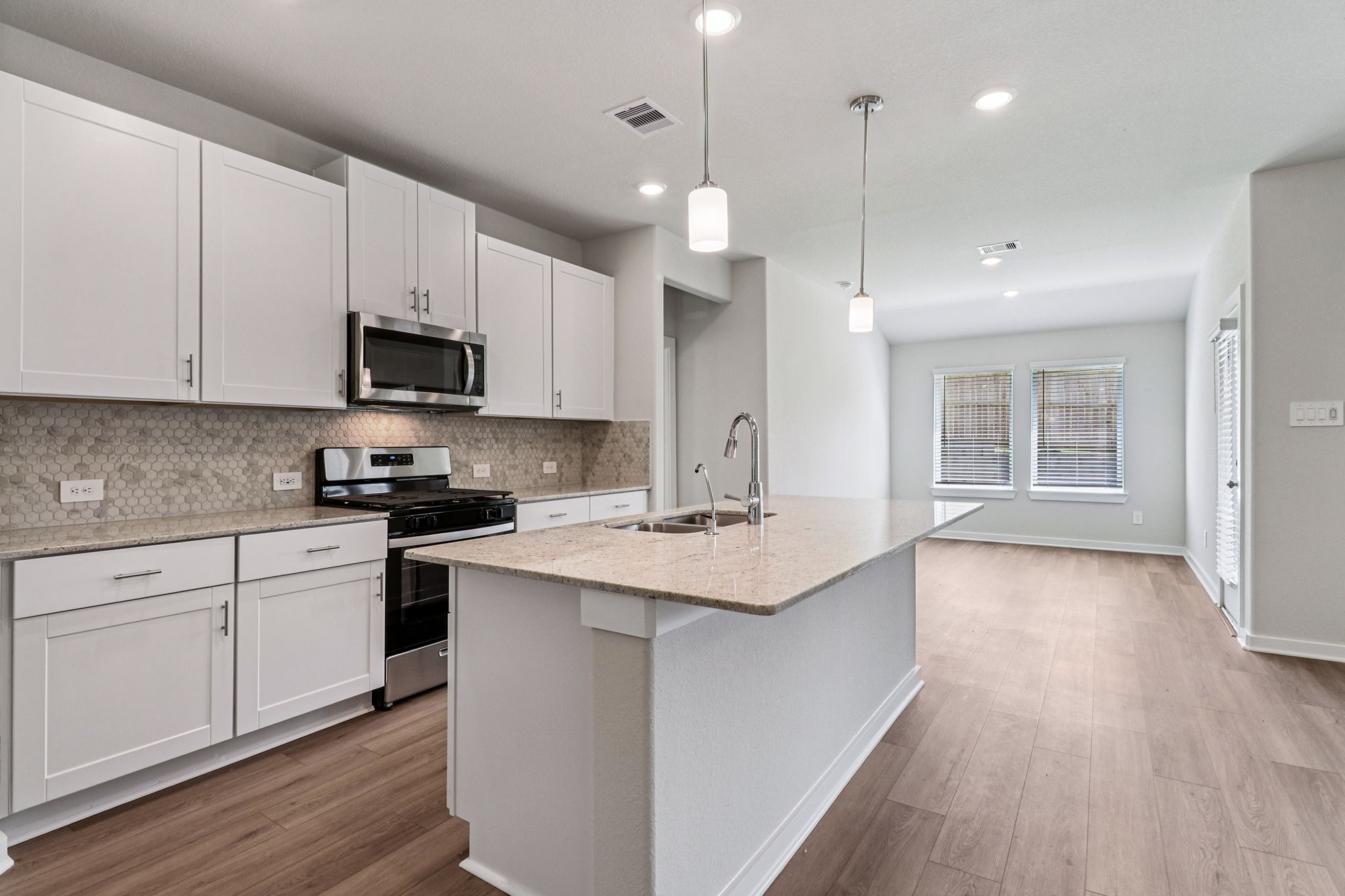 17921 Stone Terrace Montgomery, TX 77316 - Photo 10 of 38