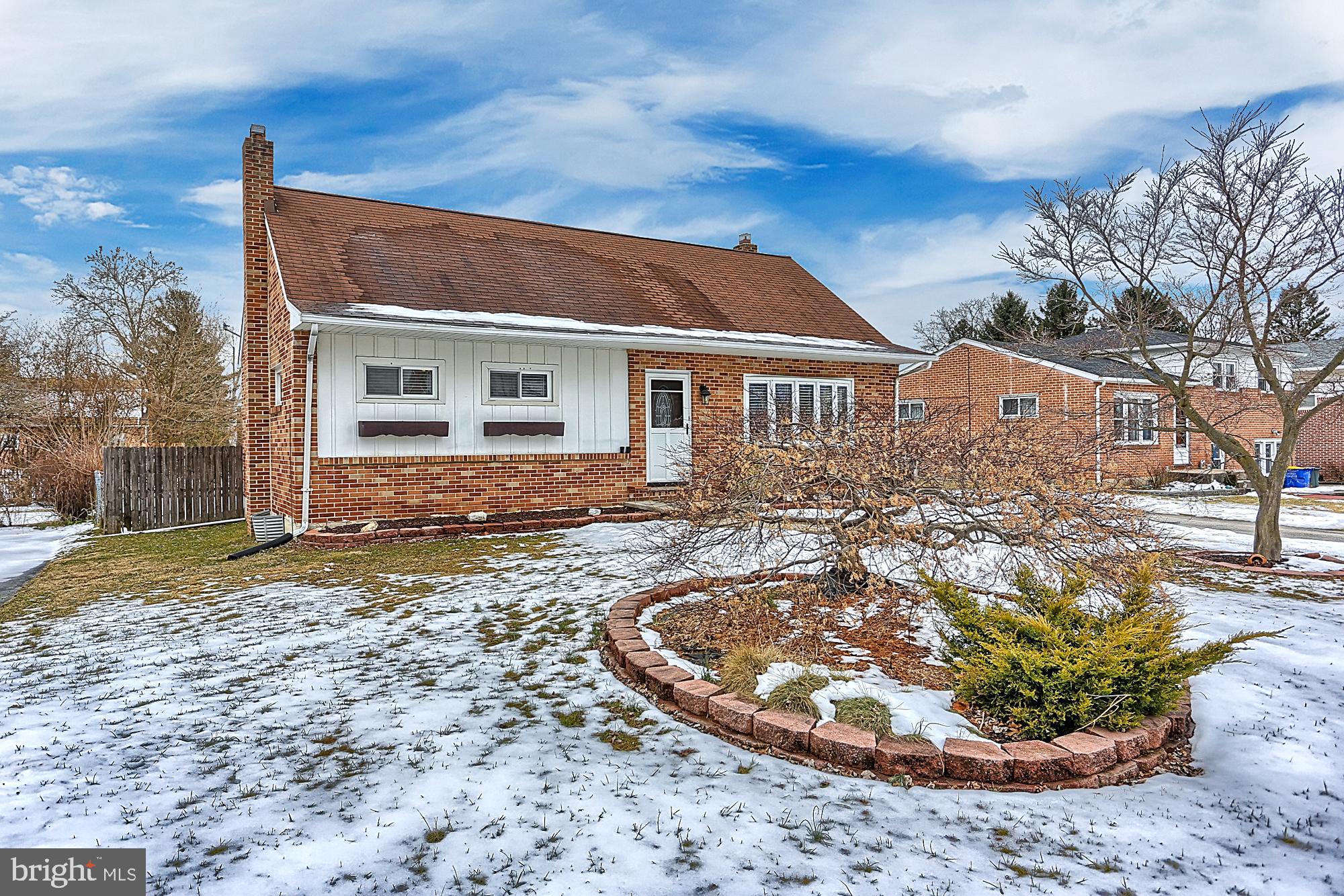 326 Wynwood Road York, PA 17402 - Photo 2 of 38 Gallery Image 2