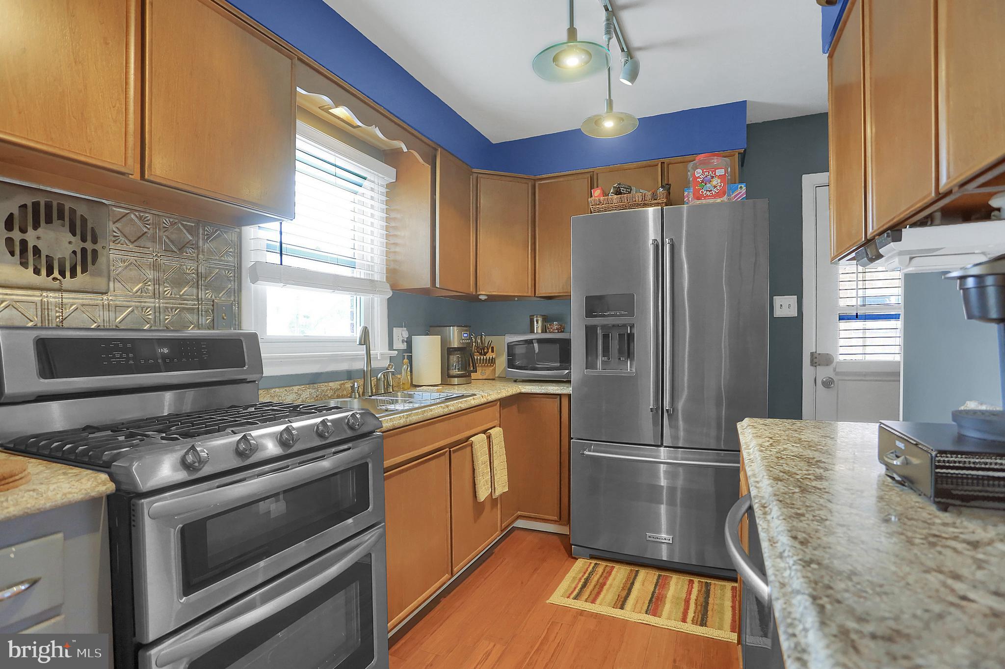 326 Wynwood Road York, PA 17402 - Photo 8 of 38 Gallery Image 8