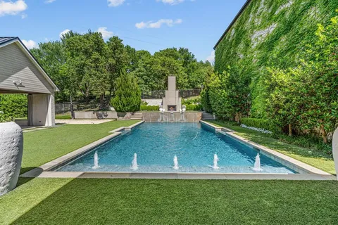$2,750,000 | 6345 Meadows W Drive, Fort Worth, TX 76132