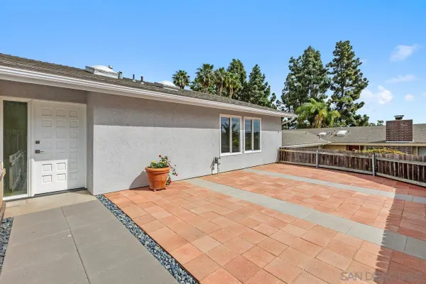 $3,950 | 2425 Levante Street, Unit A, Carlsbad, CA 92009