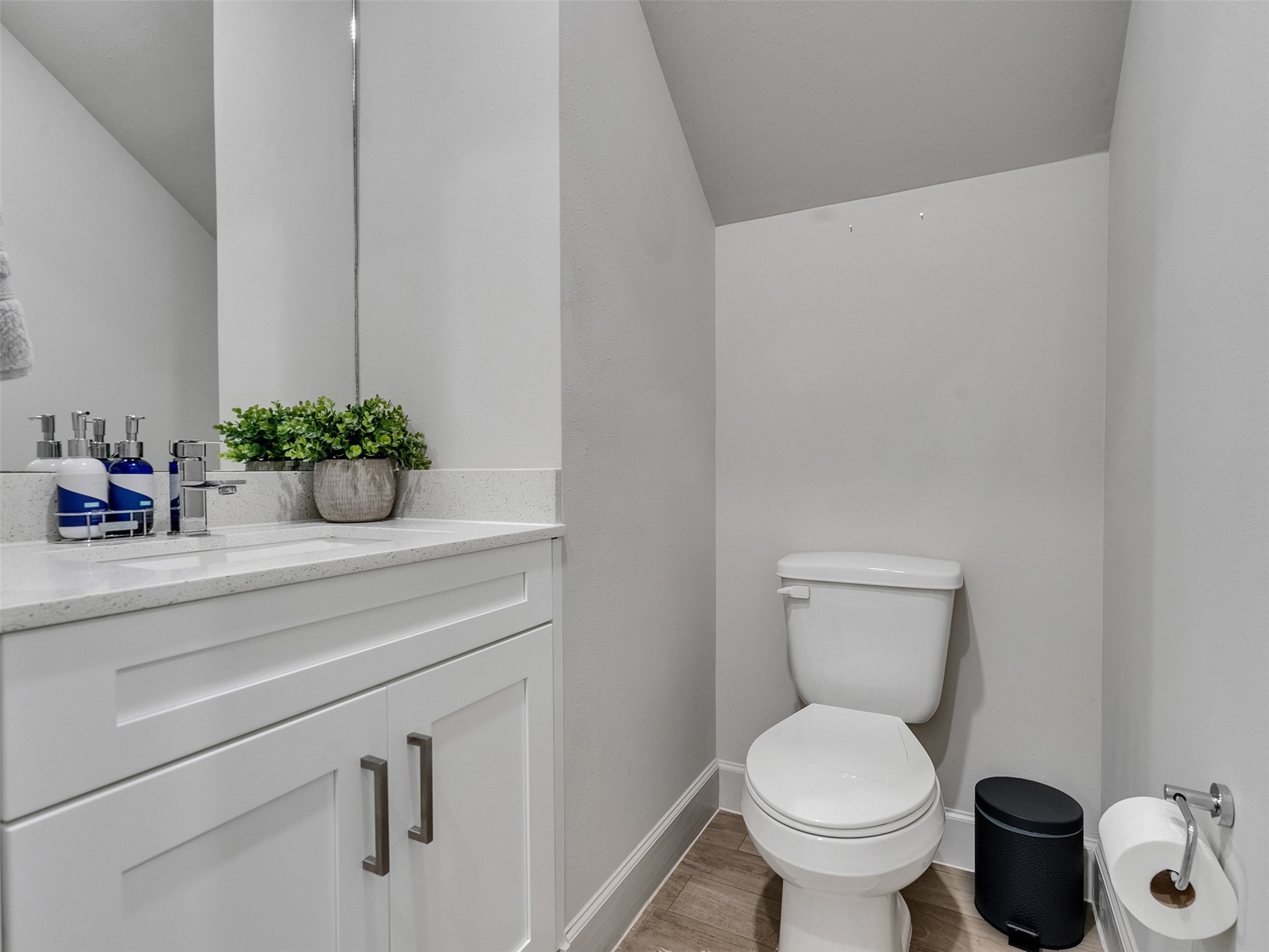5702 Rucio Lane Houston, TX 77092 - Photo 4 of 30 a bathroom with a toilet and sink