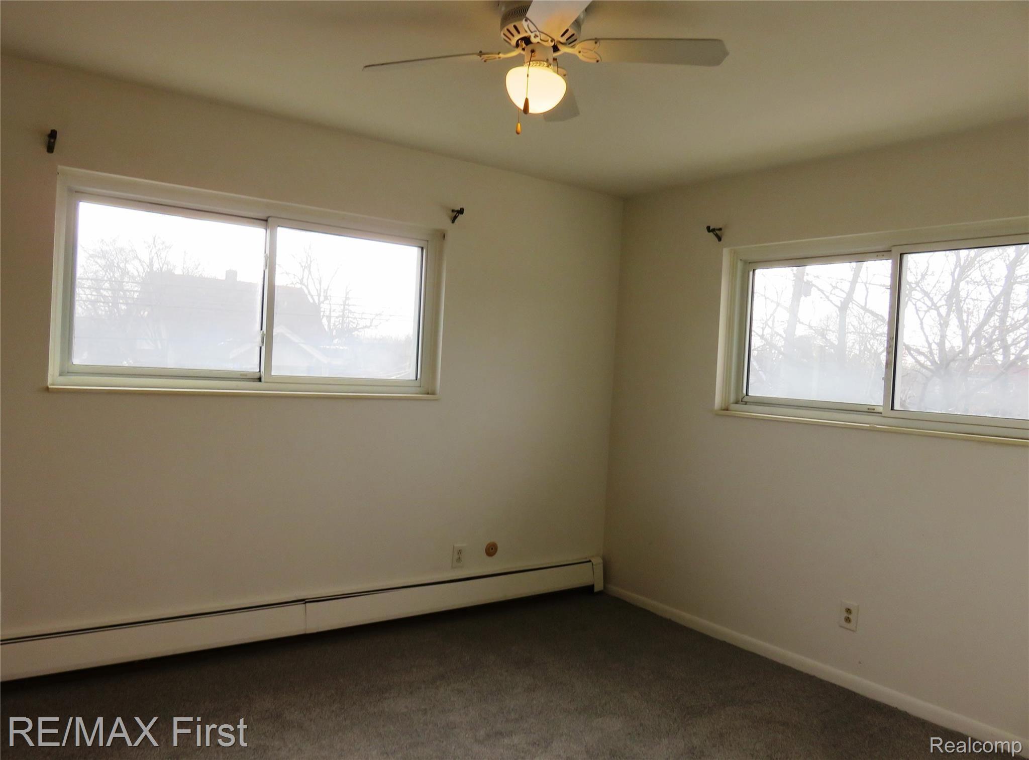15219 East 9 Mile Road, Unit 8A Eastpointe, MI 48021 - Photo 7 of 8 15219 9 MILE 8A MASTER BR 2.JPG