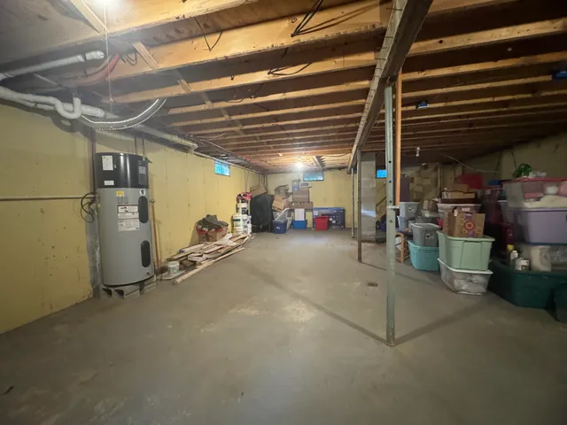 $259,900 | 283 Tenney Hill Road, Monson, ME 04464