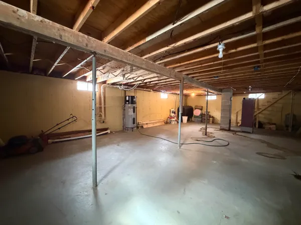 $259,900 | 283 Tenney Hill Road, Monson, ME 04464