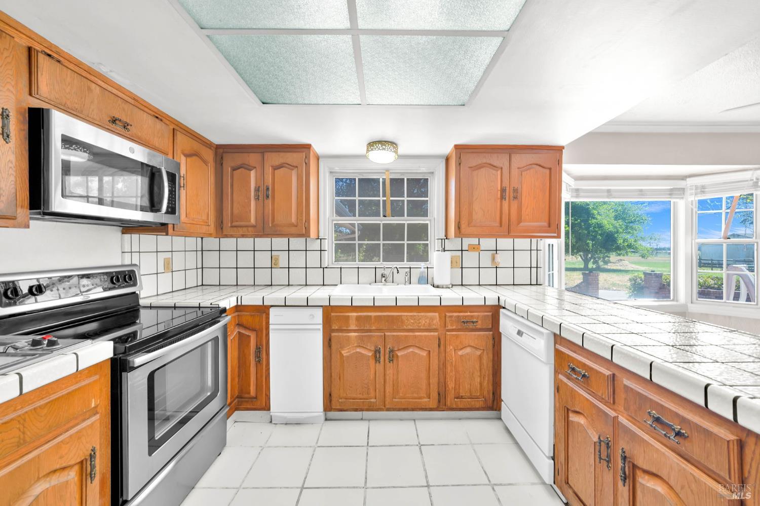 6726 Pleasants Valley Road Vacaville, CA 95688 - Photo 15 of 38