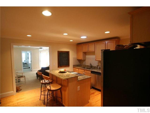 705 Kimbrough Street Raleigh, NC 27608 - Photo 8 of 23