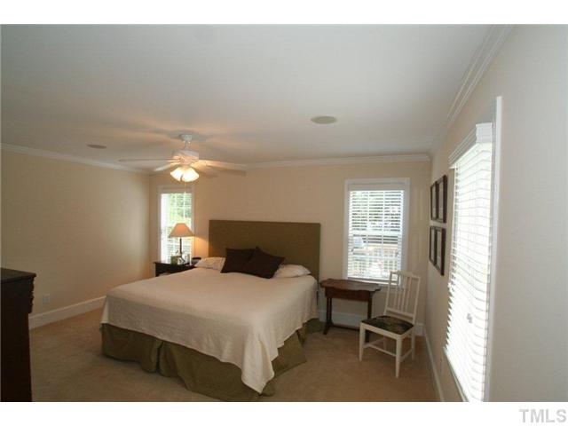 705 Kimbrough Street Raleigh, NC 27608 - Photo 10 of 23