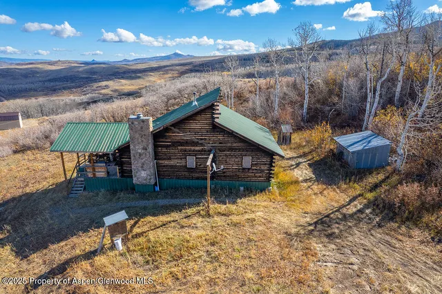 a view of a outdoor space