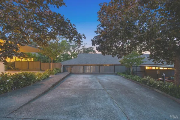 $713,000 | 28 Elan Way, Napa, CA 94559