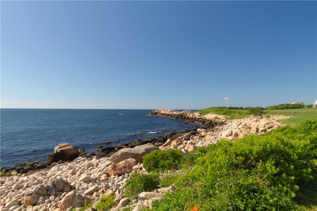 500 Ocean Road Narragansett, RI 02882 - Photo 13 of 38