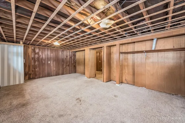 $249,900 | 612 Russell Road, DeKalb, IL 60115