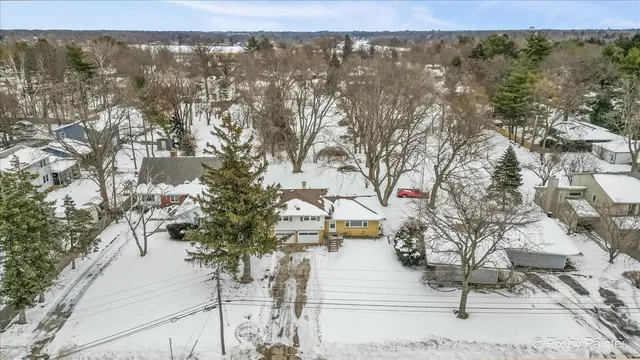 $249,900 | 612 Russell Road, DeKalb, IL 60115