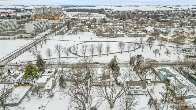 $249,900 | 612 Russell Road, DeKalb, IL 60115