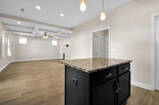 $2,050 | 225 King Road, Clarksville, TN 37042