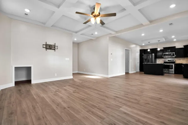 $2,050 | 225 King Road, Clarksville, TN 37042