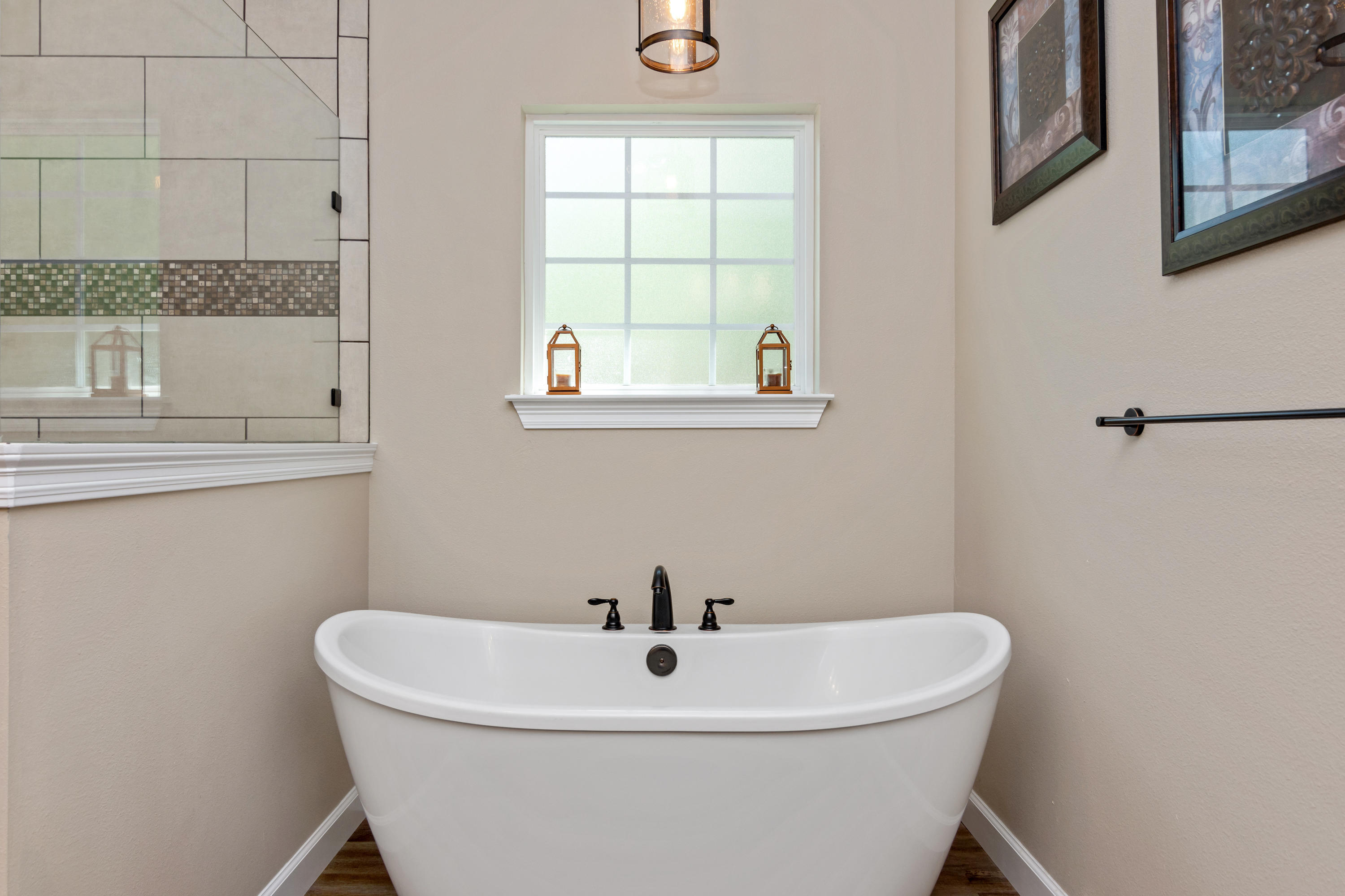 6076 Carina Road Crestview, FL 32539 - Photo 27 of 38 a white bath tub sitting next to a window