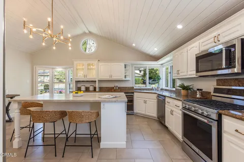 $2,849,000 | 358 San Juan Way, La Canada Flintridge, CA 91011