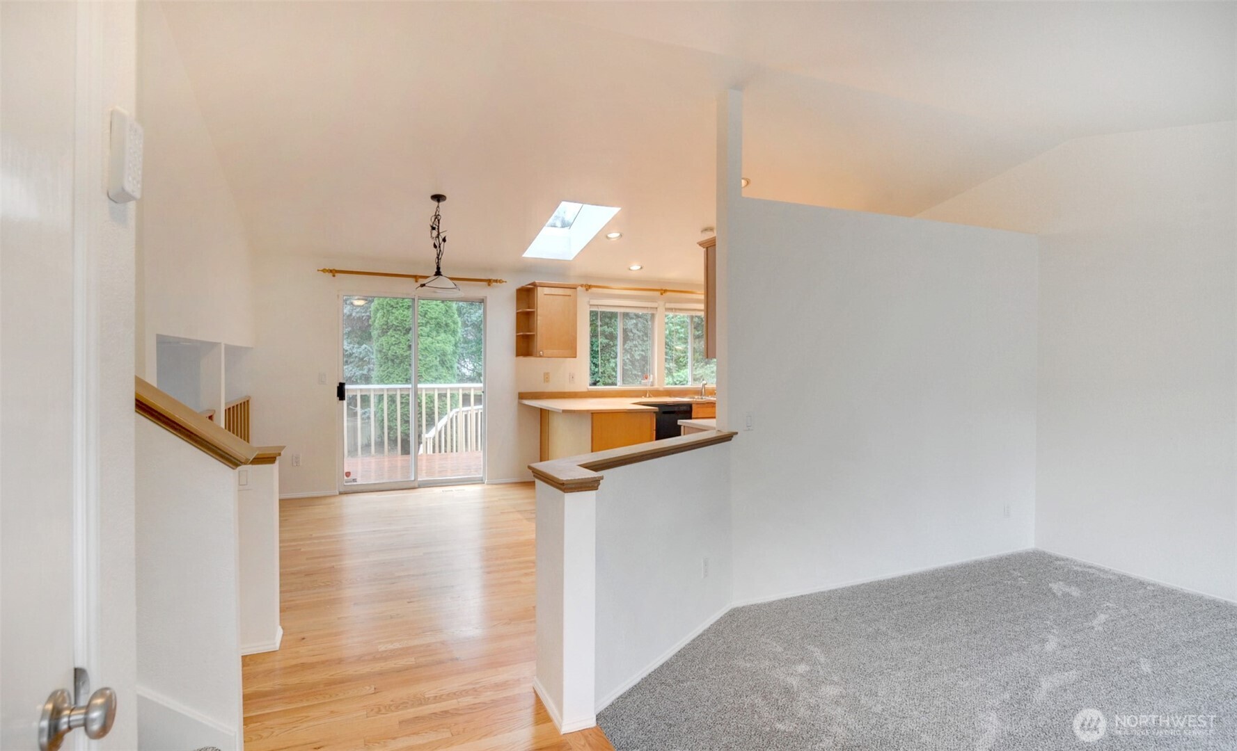 532 198th Street Southeast Bothell, WA 98012 - Photo 2 of 22 a view of entryway