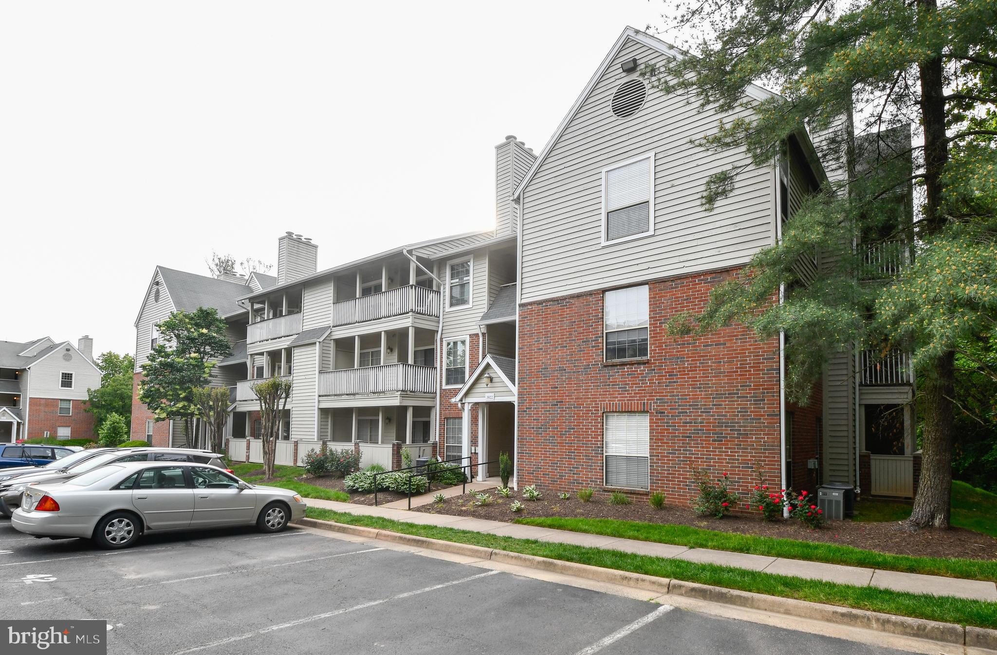 3922 Penderview Drive, Unit 325 Fairfax, VA 22033 - Photo 3 of 42