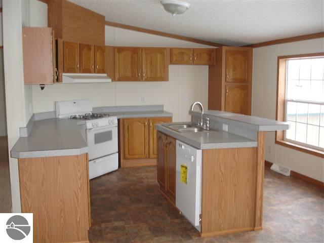 3030 Jackson Road Kingsley, MI 49649 - Photo 9 of 12 1714253-8.JPG
