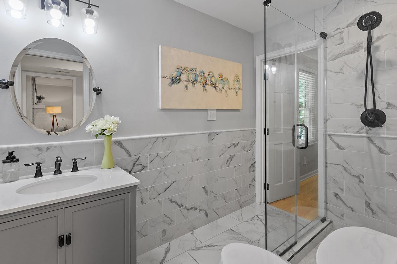 124 Bayleaf Drive Raleigh, NC 27615 - Photo 25 of 40 1st Floor Guest Bathroom