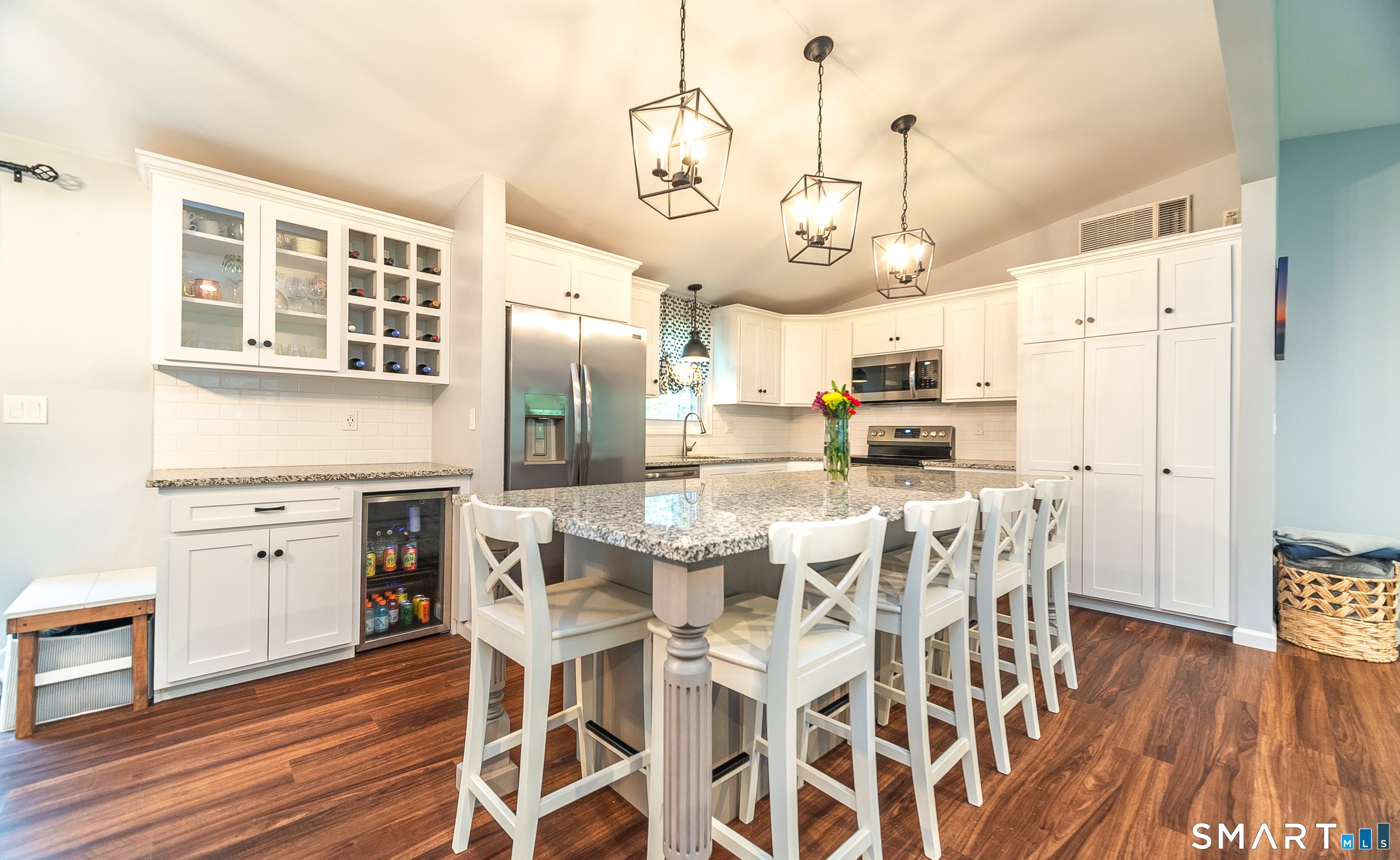 360 West Shepard Avenue Hamden, CT 06514 - Photo 11 of 38