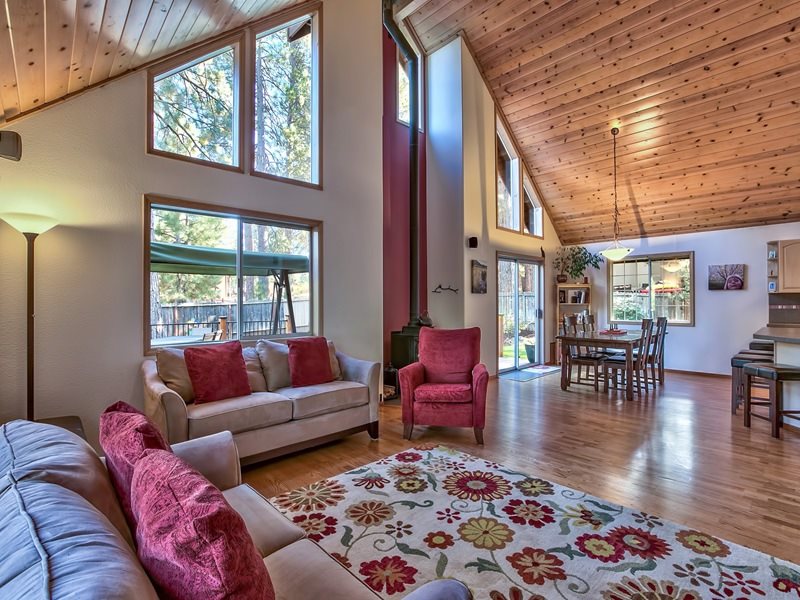 10487 Red Fir Road Truckee, CA 96161 - Photo 10 of 14 Gallery Image 10