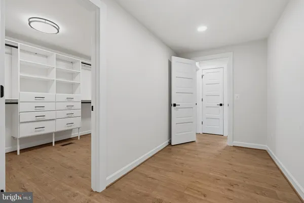 $825,000 | 9203 Fox Lair Drive, Burke, VA 22015