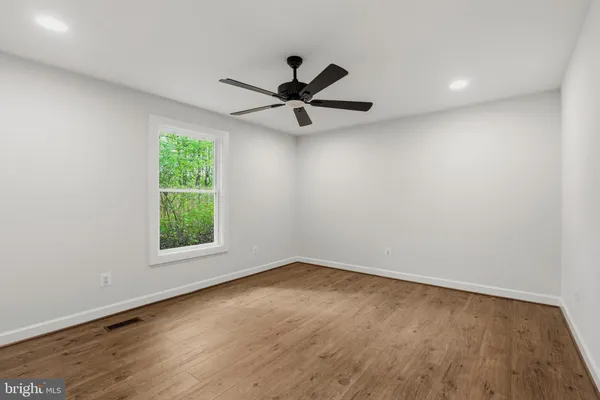 $825,000 | 9203 Fox Lair Drive, Burke, VA 22015