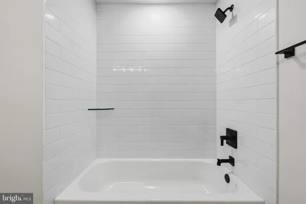 $825,000 | 9203 Fox Lair Drive, Burke, VA 22015