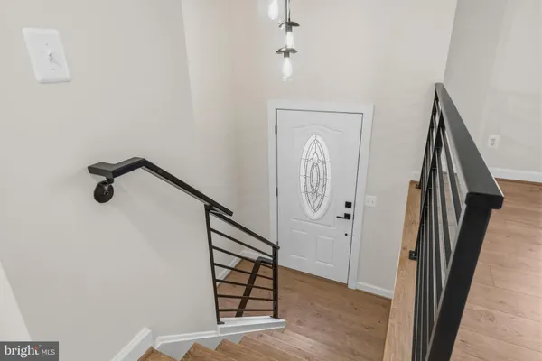 $825,000 | 9203 Fox Lair Drive, Burke, VA 22015