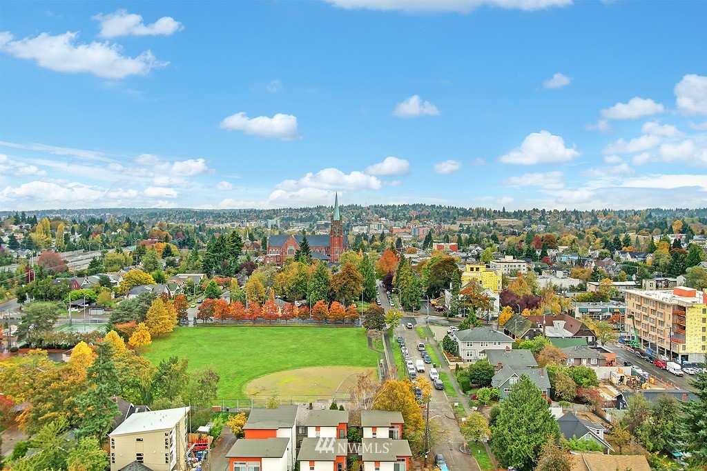 4540 8th Avenue Northeast, Unit 2203 Seattle, WA 98105 - Photo 1 of 20 Gallery Image 1