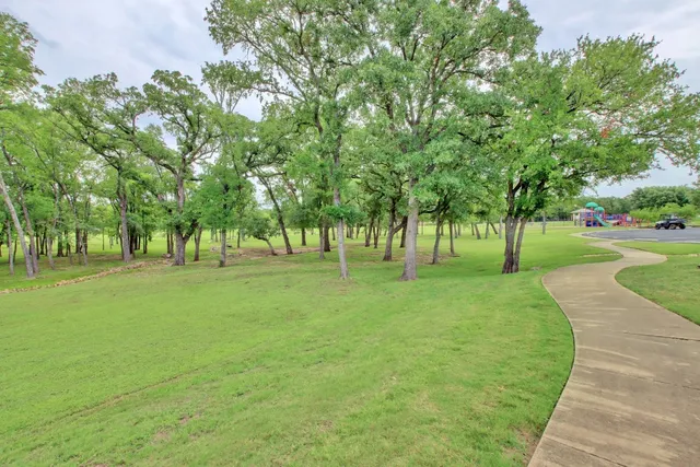 $3,200 | 323 Chisholm Trail, Bastrop, TX 78602