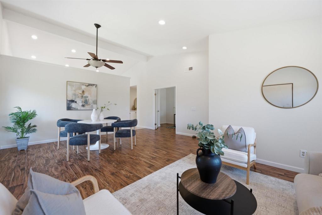 305 Via Metates Oceanside, CA 92057 - Photo 4 of 31