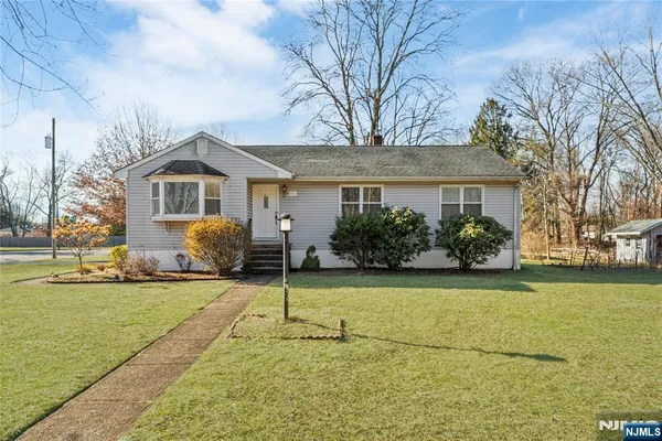 $625,000 | 60 White Oak Road, Parsippany, NJ 07054