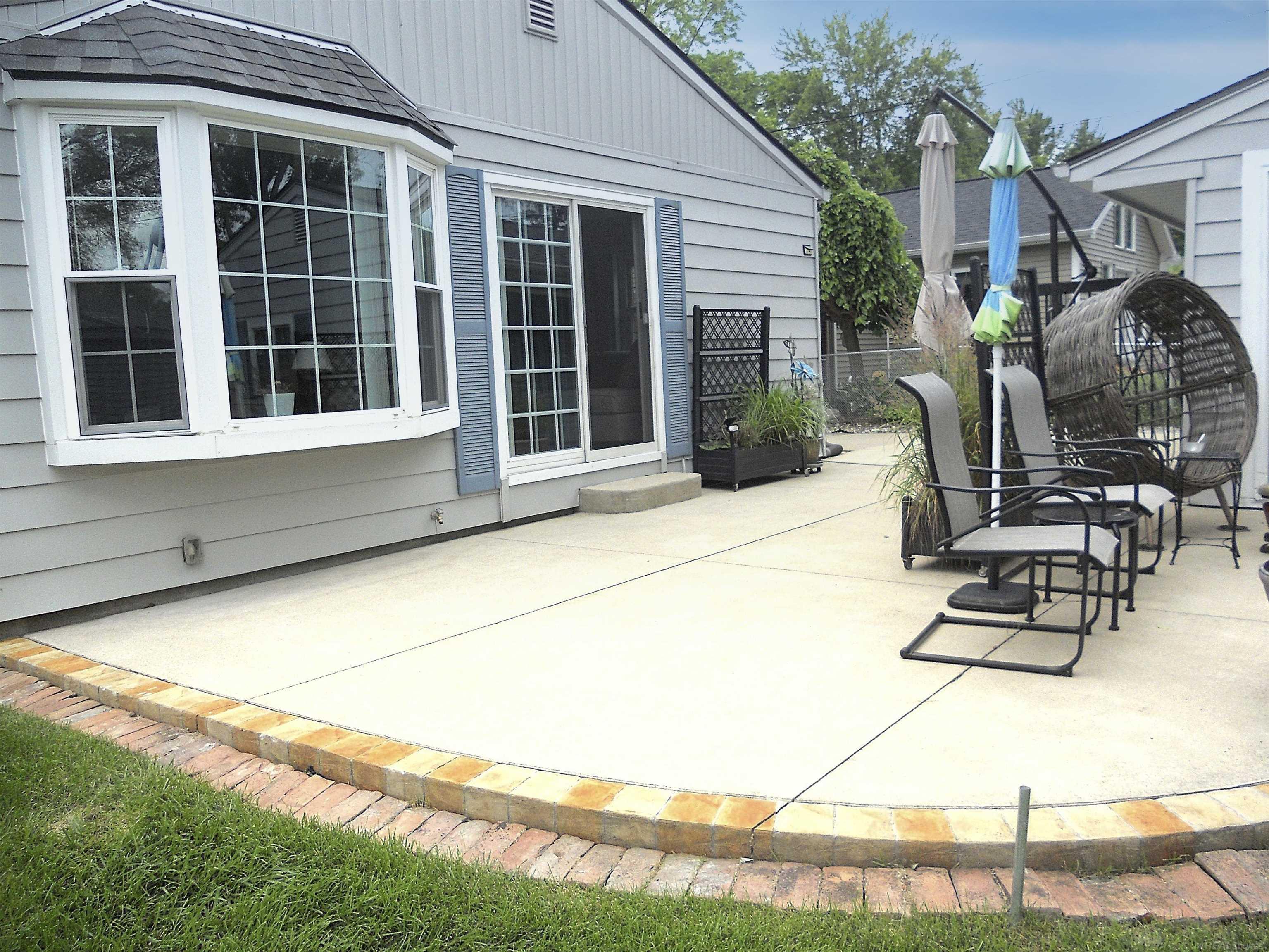 625 Rewold Drive Rochester, MI 48307 - Photo 61 of 69 50213110-d91526f2-91a5-45e8-9958-38e62d37ac80.JPG