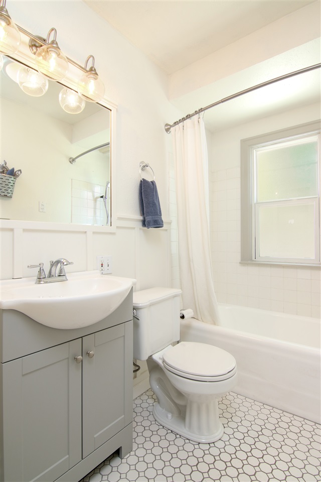 1806 South Adams Road Spokane Valley, WA 99037 - Photo 13 of 20
